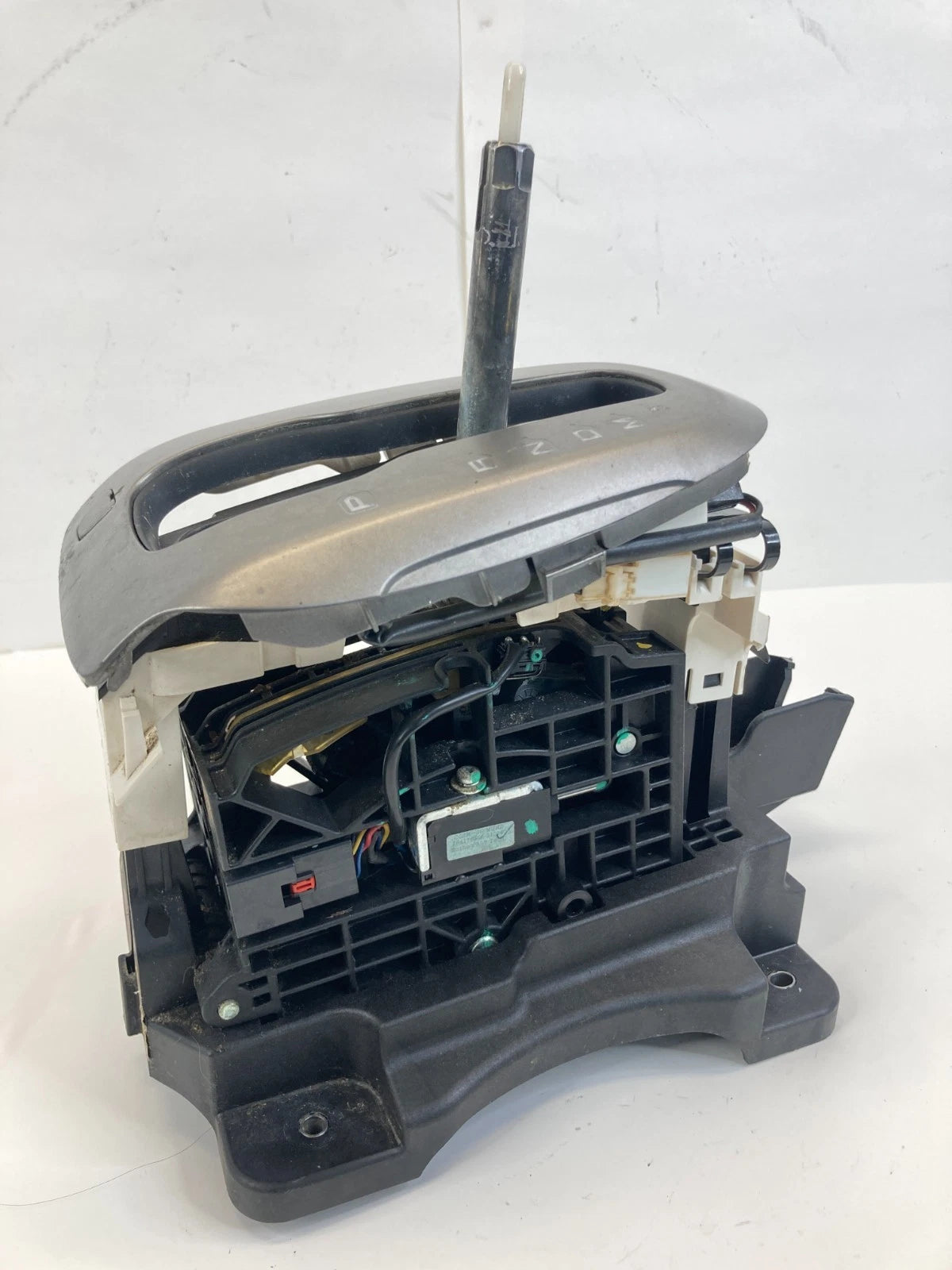 12-16 CHEVROLET SONIC A/T AUTOMATIC FLOOR GEAR SHIFTER SHIFT LEVER 164176366 OEM