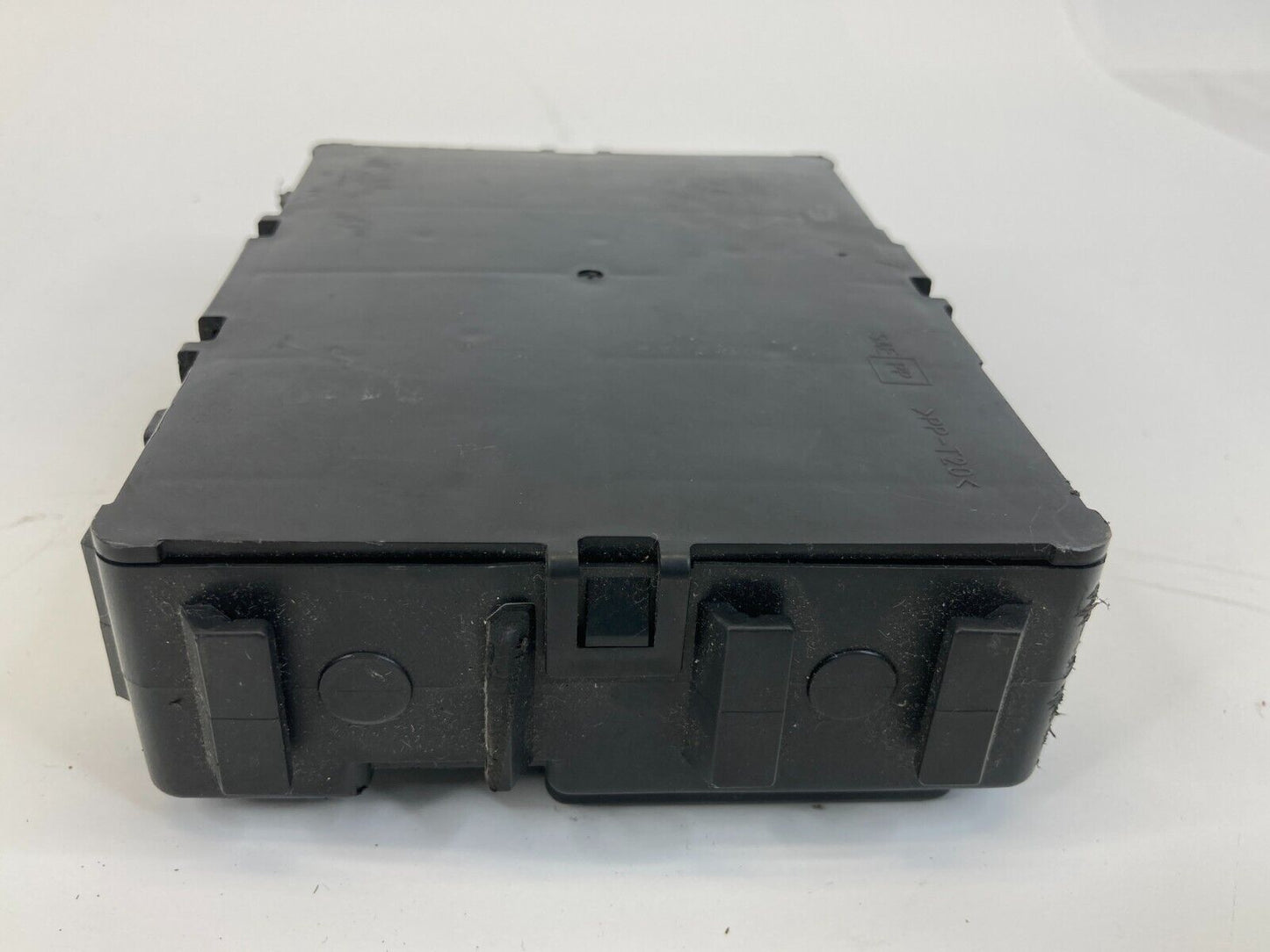 2010-2013 Nissan Rogue 2.5L Body Control Module Computer BCM BCU 284B1CZ30A OEM