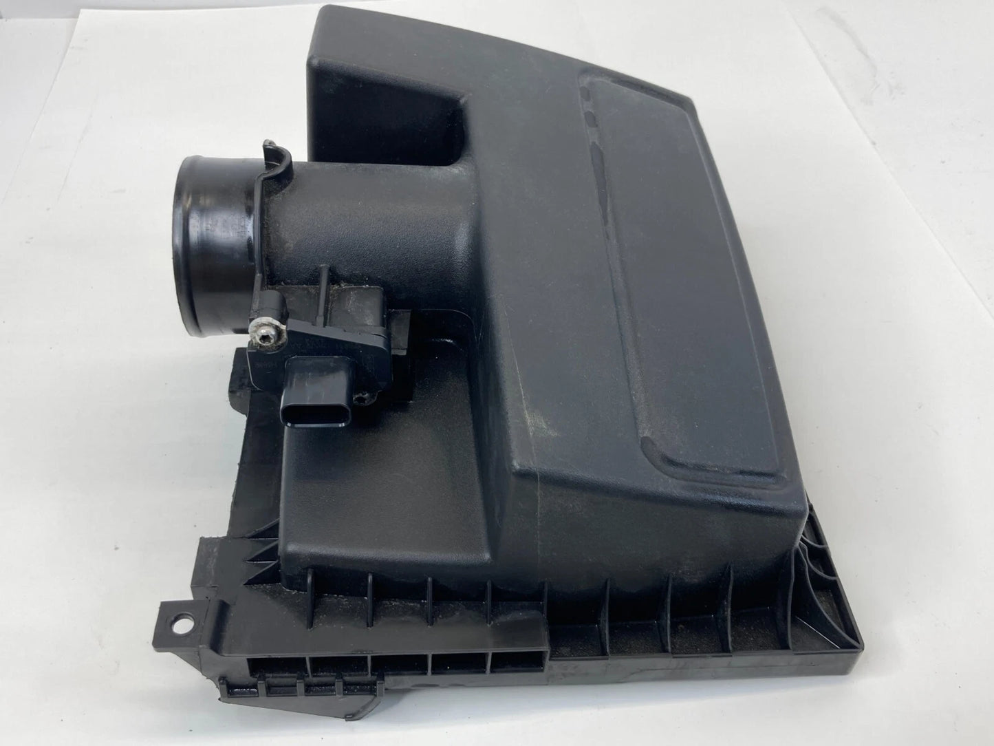 2013-2020 FORD FUSION 2.5L FWD UPPER AIR INTAKE CLEANER BOX COVER OEM DS739643AB