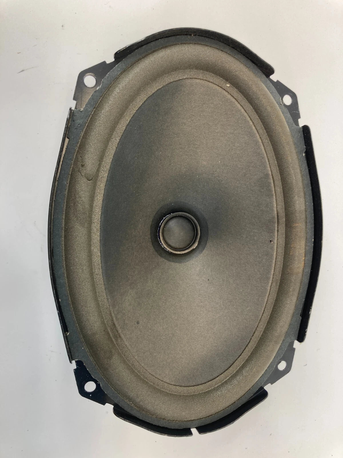 2007-2011 MINI COOPER REAR RIGHT BACK QUARTER PANEL SPEAKER 65133422636