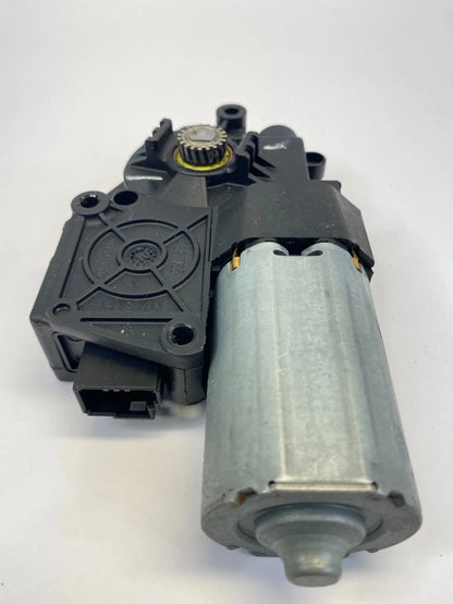 2011-2013 BMW X3 2014-2018 BMW X5 POWER SUNROOF SUN ROOF MOTOR 6761-7213044-02