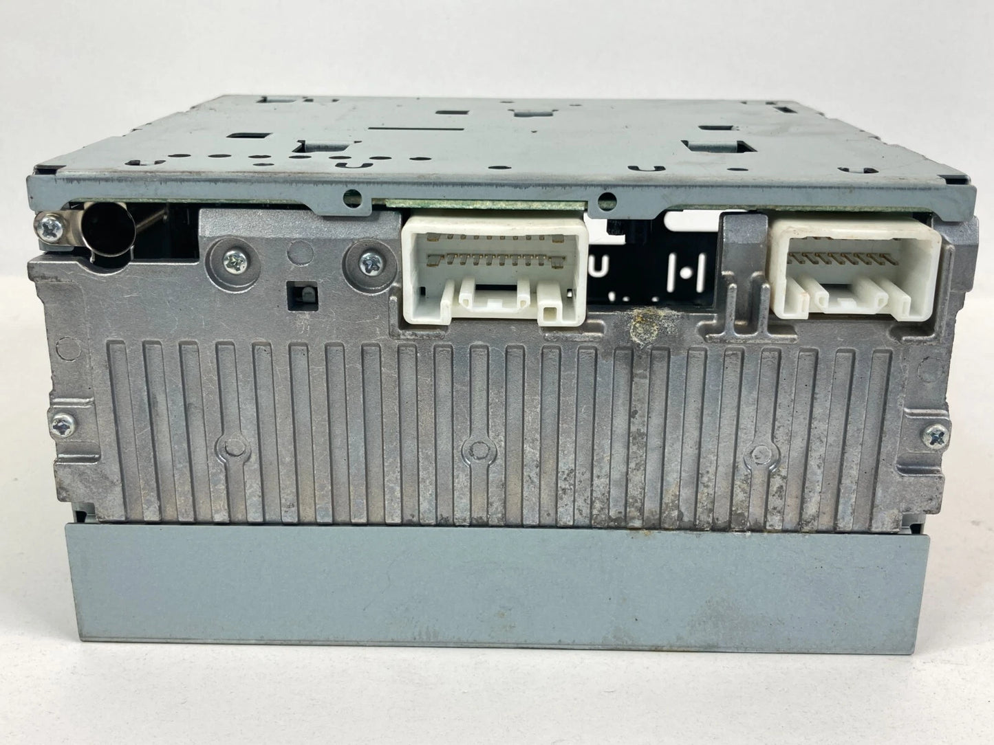 2007-2010 MITSUBISHI OUTLANDER RADIO STEREO AUDIO RECEIVER UNIT 8701A261 OEM
