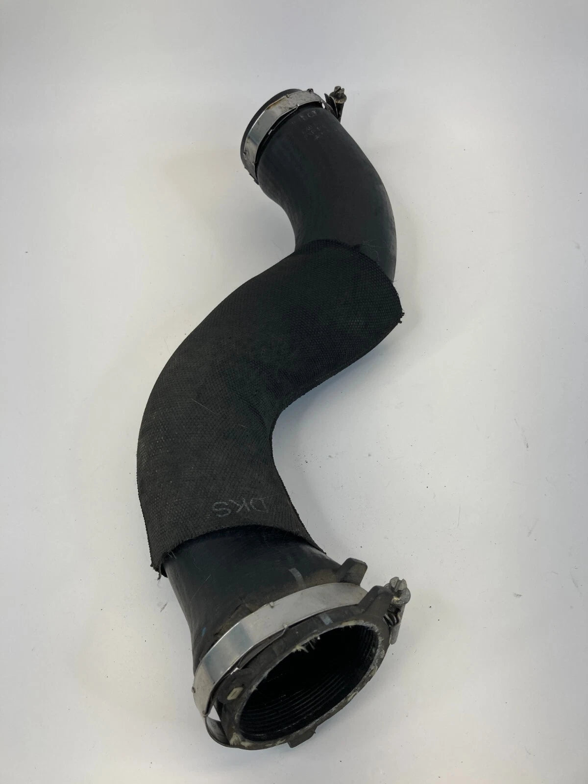 2009-2016 AUDI A4 QUATTRO 2.0L UPPER PRESS INTERCOOLER HOSE PIPE TUBE 8K0145737