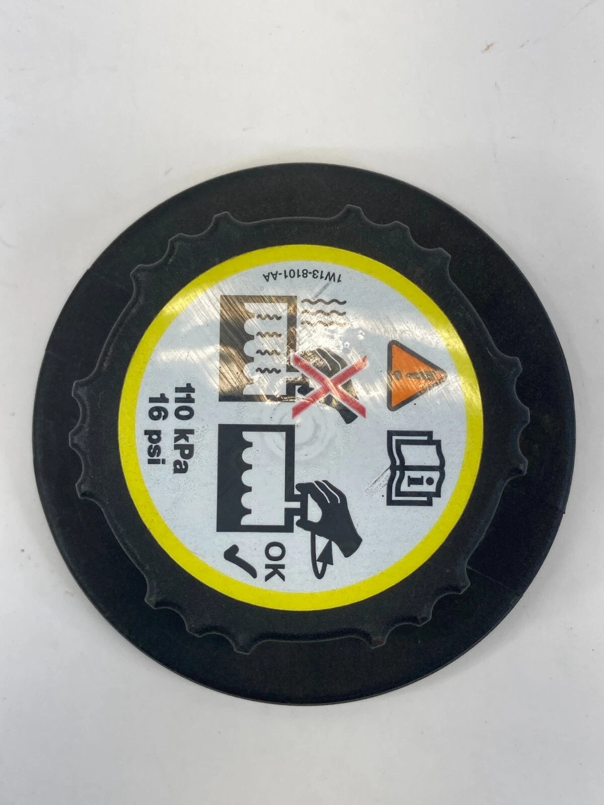 1997-2008 FORD F150 ENGINE RADIATOR COOLANT RESERVOIR TANK CAP 1W13-8101-AA OEM