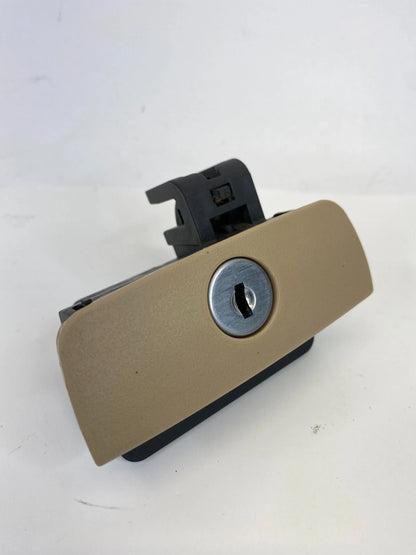 2007 2008 2009 CADILLAC SRX GLOVE BOX HANDLE LOCK LATCH 13502636 OEM