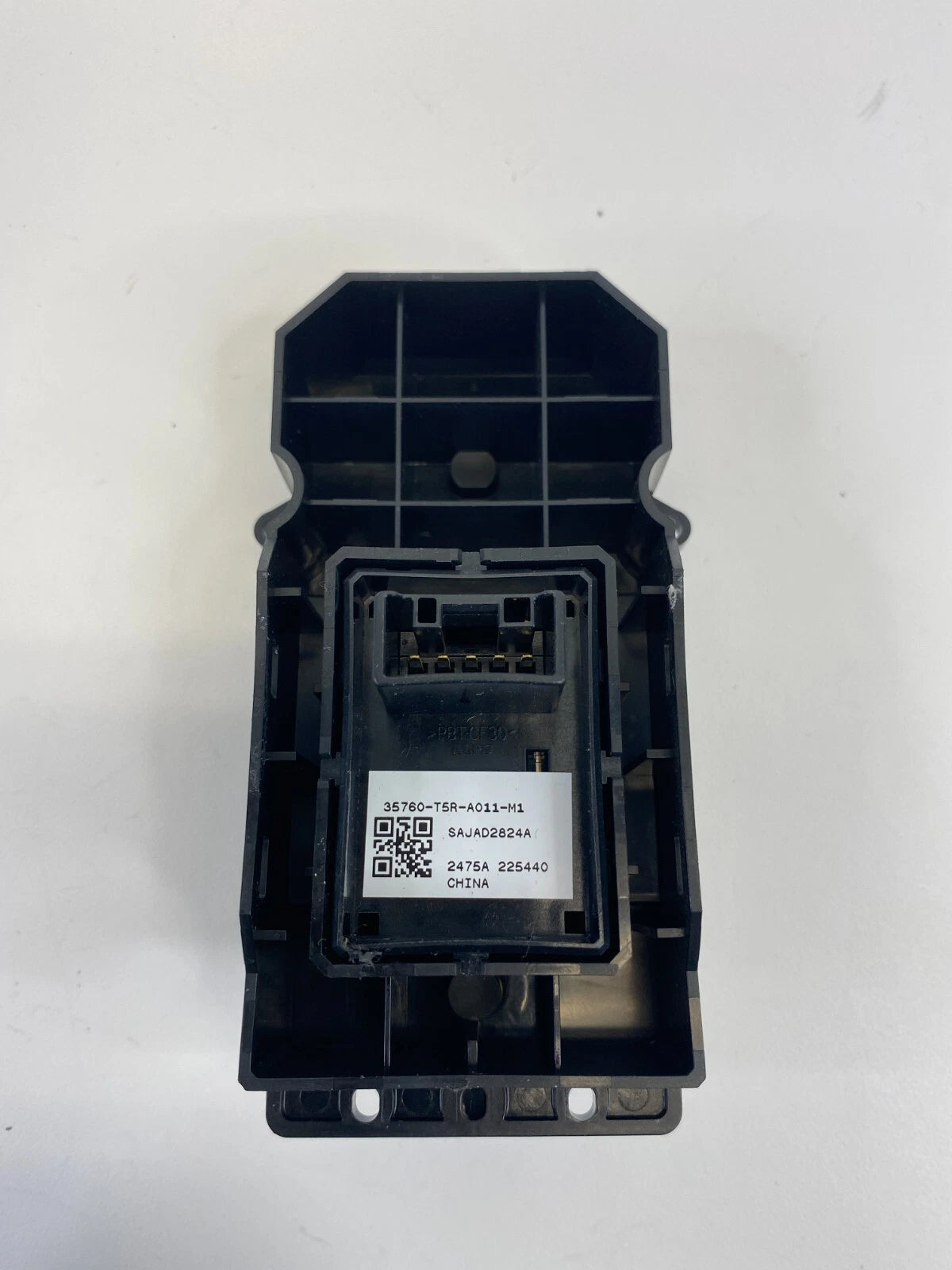 15-020 HONDA FIT FRONT RIGHT SIDE DOOR WINDOW CONTROL SWITCH 35760-T5R-A011-M1