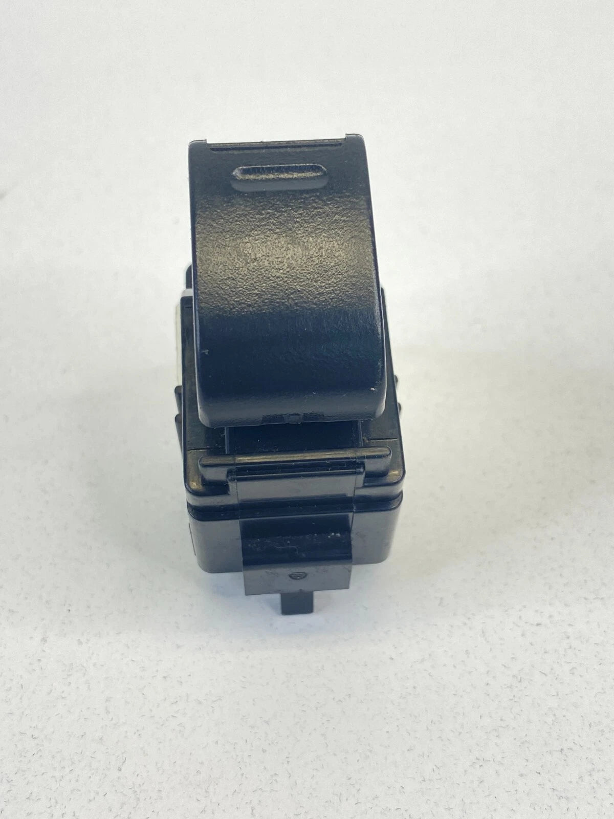 2004-2010 TOYOTA AVALON REAR RIGHT DRIVER WINDOW BUTTON SWITCH RR RH OEM