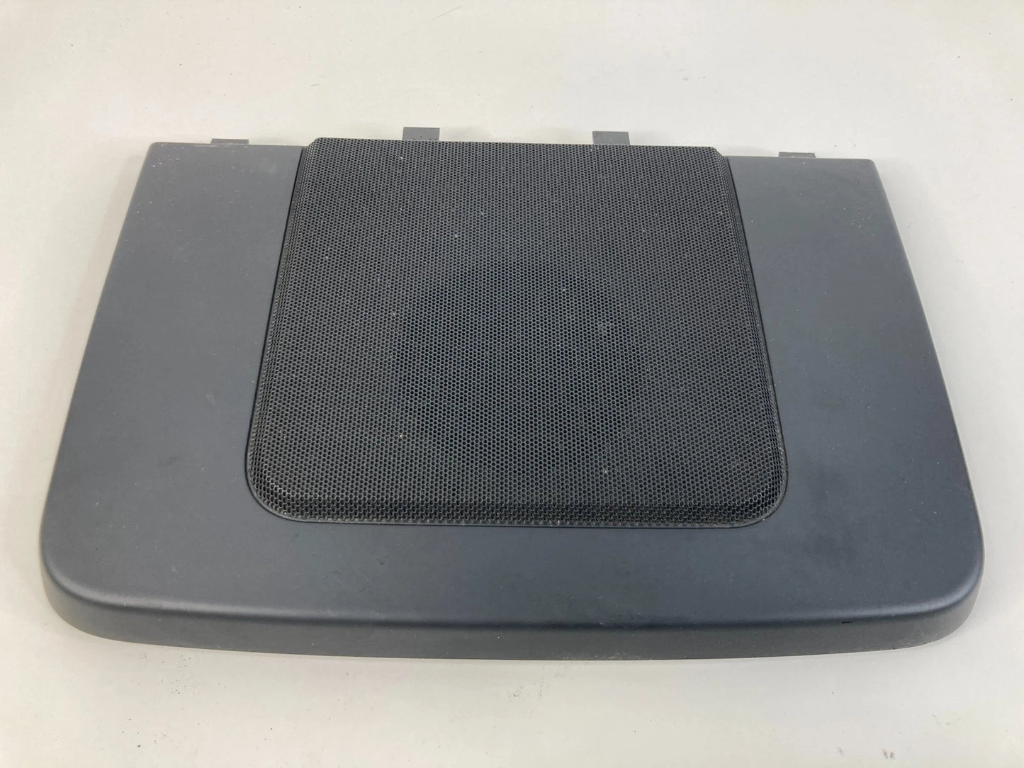 2008-2015 LAND ROVER LR2 CENTER DASH SPEAKER COVER BEZEL TRIM 6H52-A04441-AE OEM