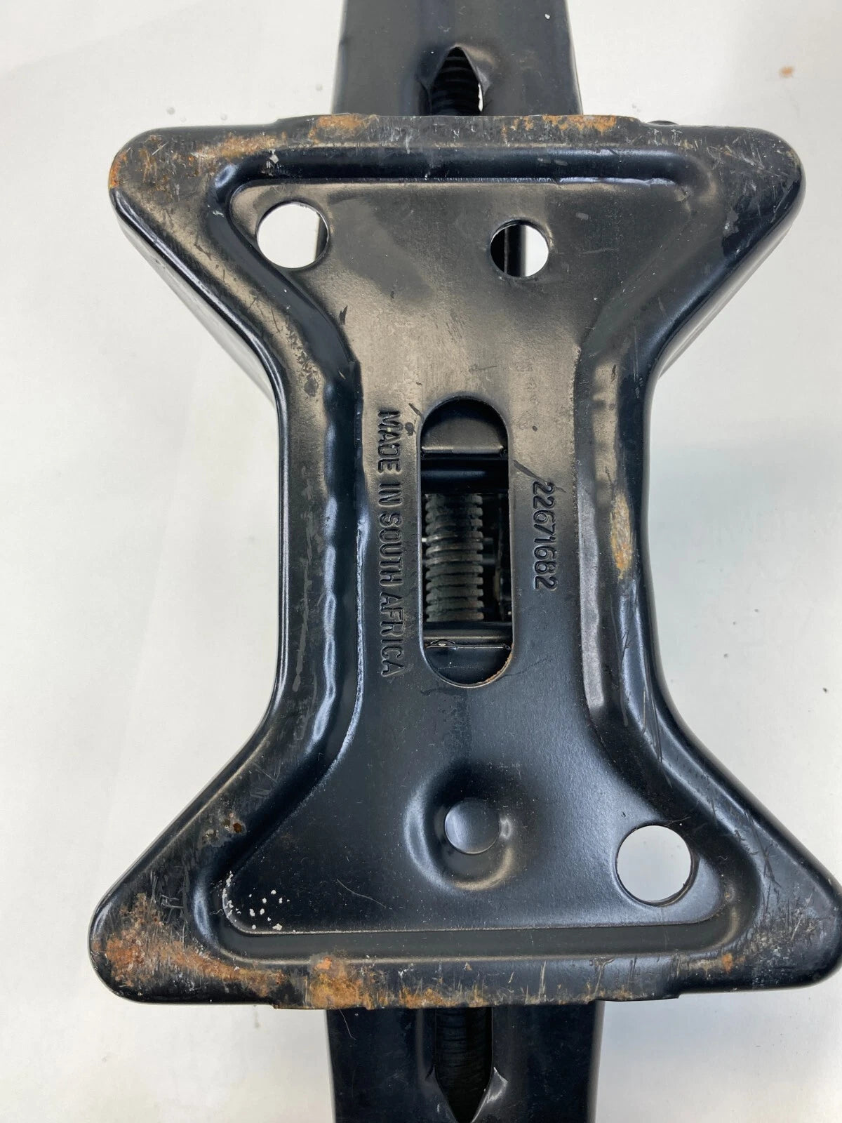 92-05 GRAND AM 99-04 ALERO 97-03 MALIBU SPARE TIRE JACK SCISSORS & CRANK HANDLE