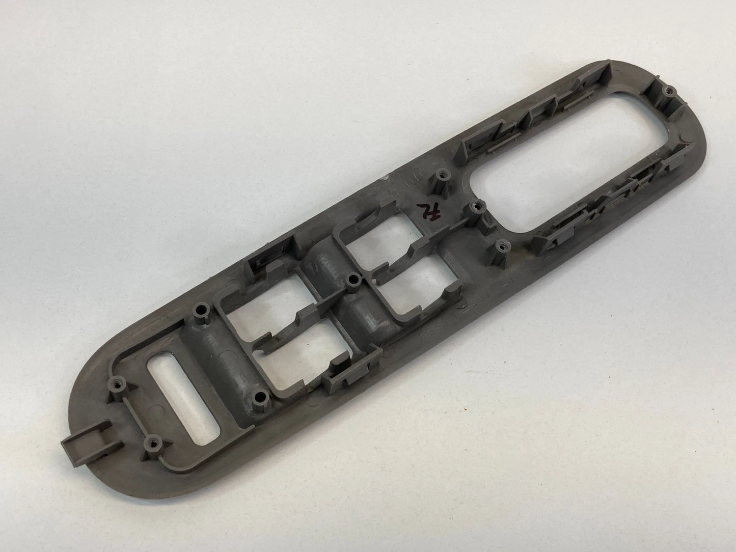99 00 01 02 03 04 HONDA ODYSSEY FRONT LEFT MASTER DOOR WINDOW SWITCH BEZEL TRIM