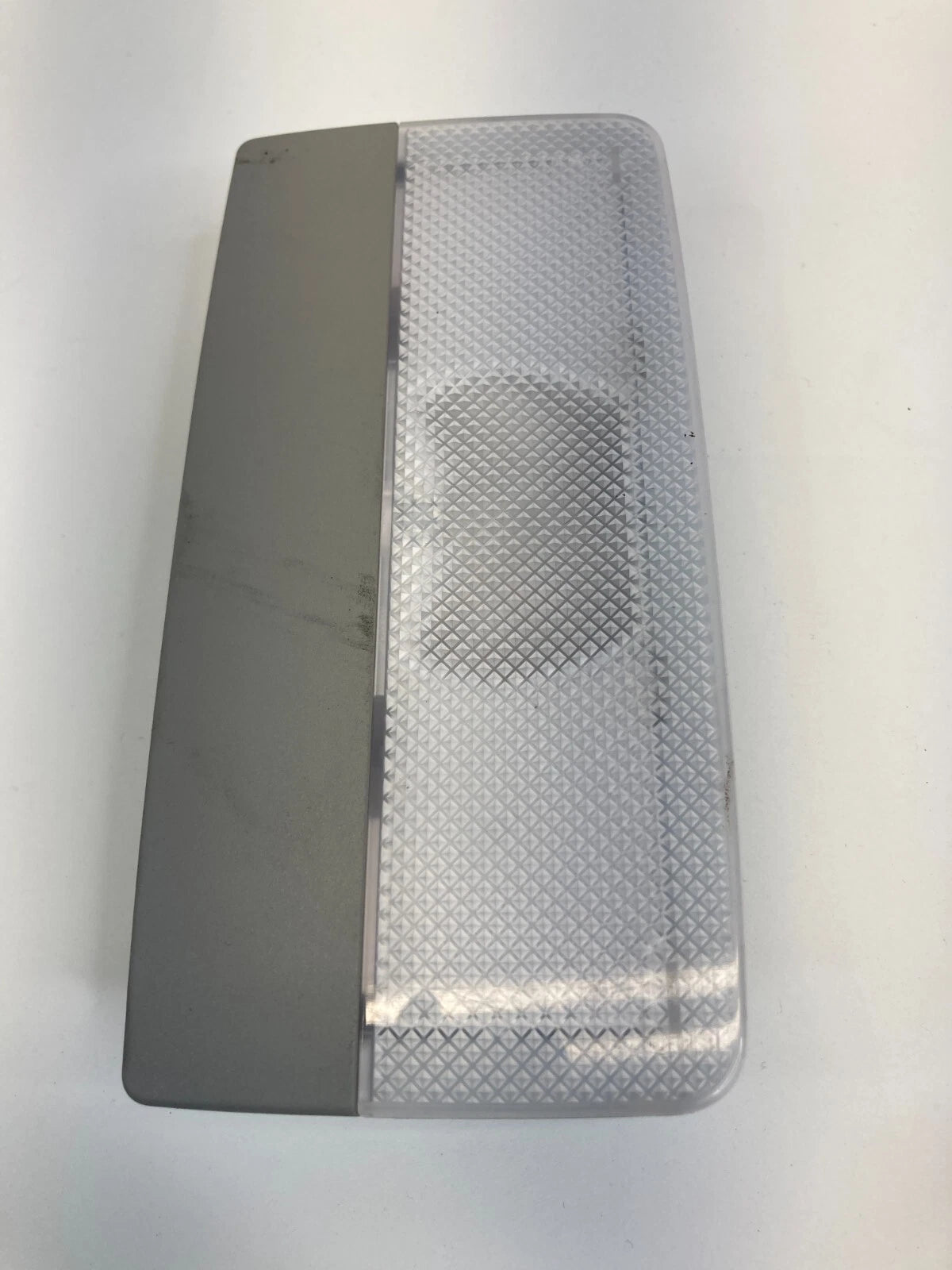 2010-2017 CHEVROLET EQUINOX GMC TERRAIN ROOF DOME MAP LIGHT LAMP OEM