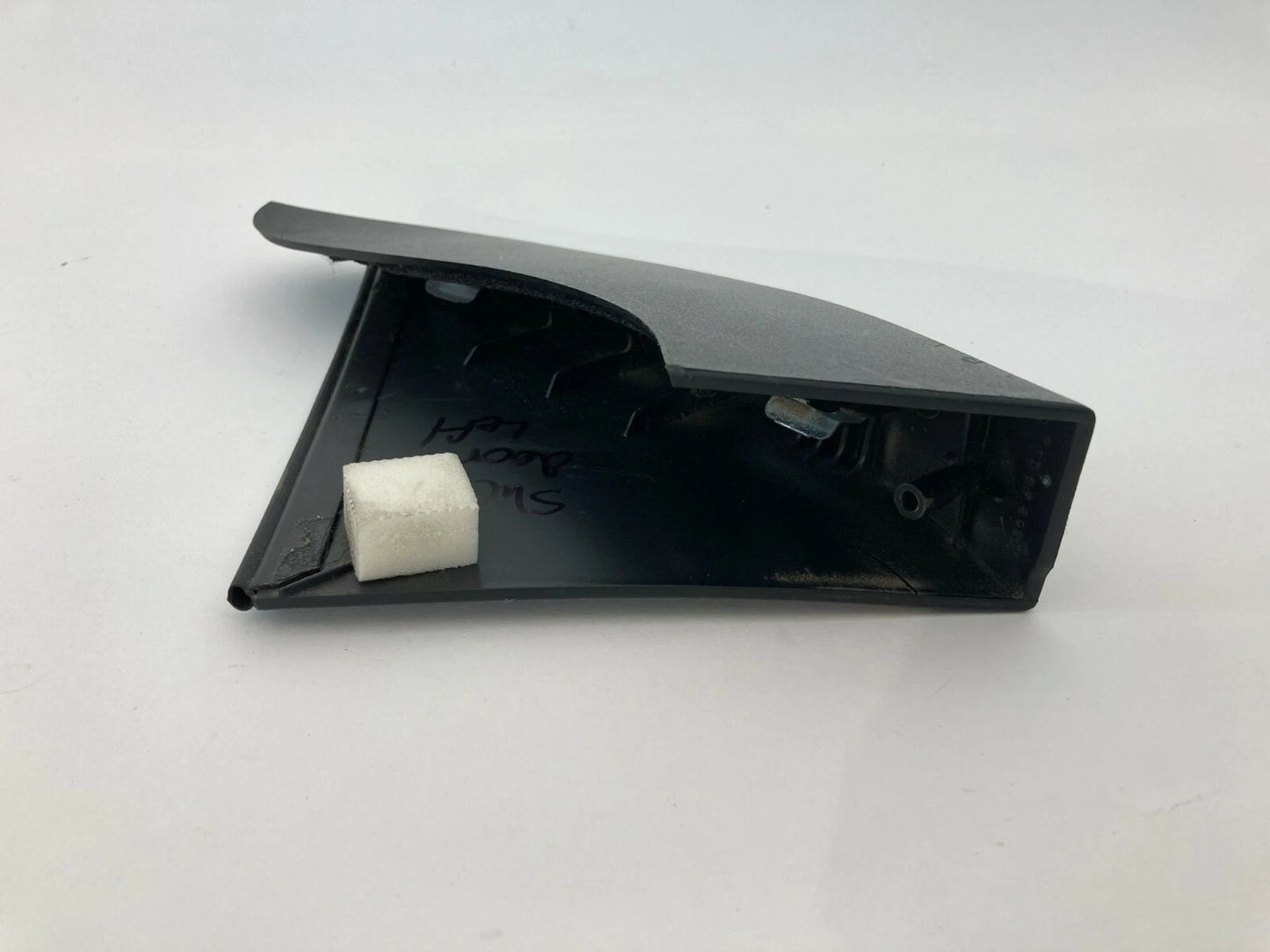 2008-2016 CHRYSLER TOWN & COUNTRY REAR LEFT SIDE SLIDING DOOR INNER MOLDING OEM