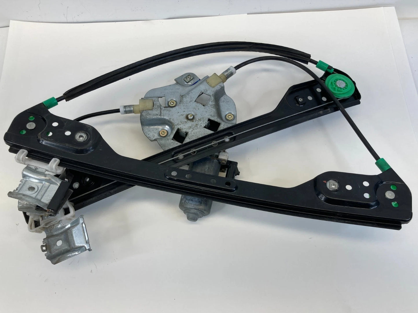 2005-2008 DODGE MAGNUM FRONT RIGHT SIDE DOOR WINDOW MOTOR W/ REGULATOR OEM