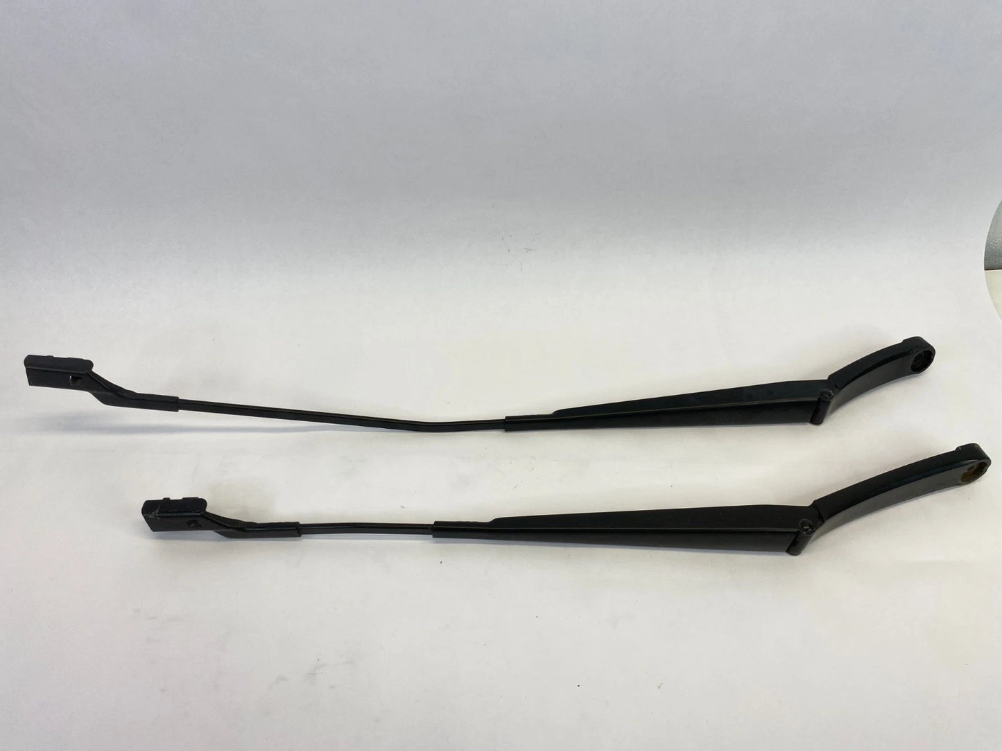 12-17 VOLKSWAGEN CC FRONT WINDSHIELD WIPER ARMS PAIR LEFT RIGHT OEM 3C8955409B