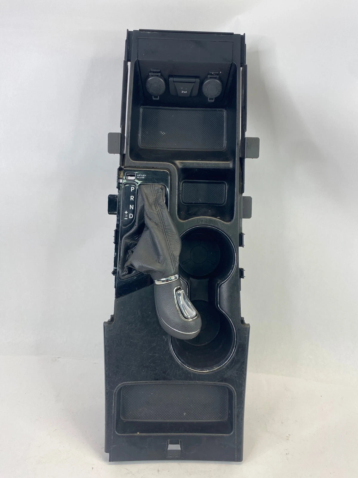 2011-2014 HYUNDAI SONATA AUTOMATIC SHIFTER BEZEL CONSOLE TRIM OEM 84650-3Q000