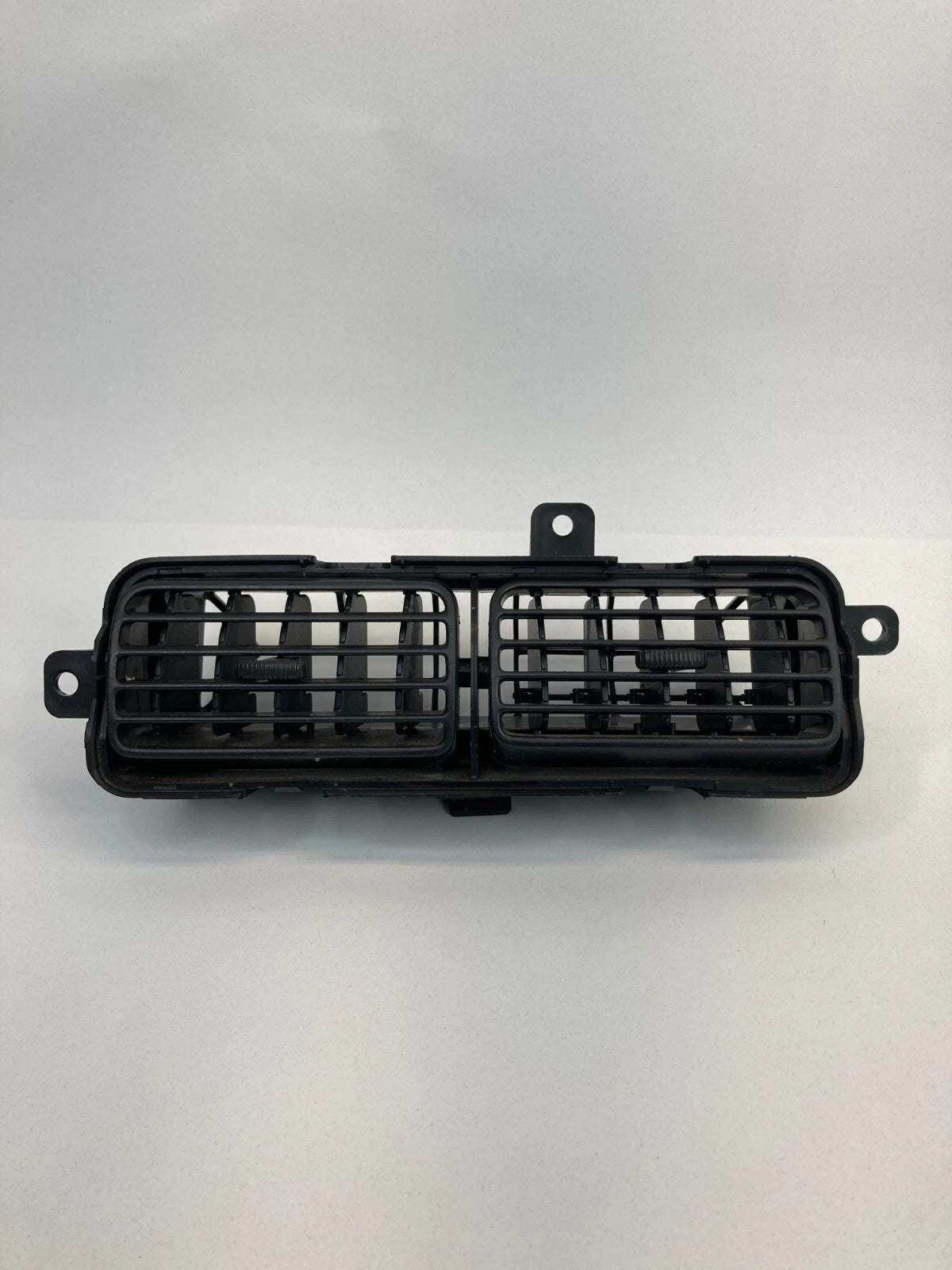 98 99 00 01 NISSAN ALTIMA CENTER DASH A/C AIR VENT DUCT GRILLE 68750-9E000 OEM