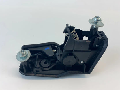 04 05 BMW 545I 04-07 525I CENTER CONSOLE ARMREST ARM REST LOCK BUTTON 7060035