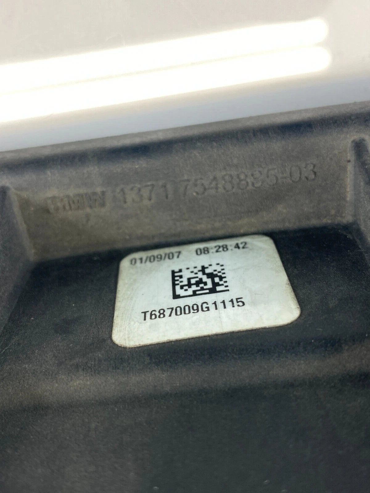 2007 2008 2009 2010 BMW X5 3.0L L6 AT AIR CLEANER FILTER BOX UPPER COVER HOUSING