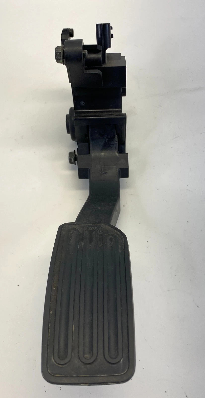 2013-2019 NISSAN SENTRA S SV SR SL ACCELERATOR GAS PEDAL ASSEMBLY 18002-3RA0 OEM