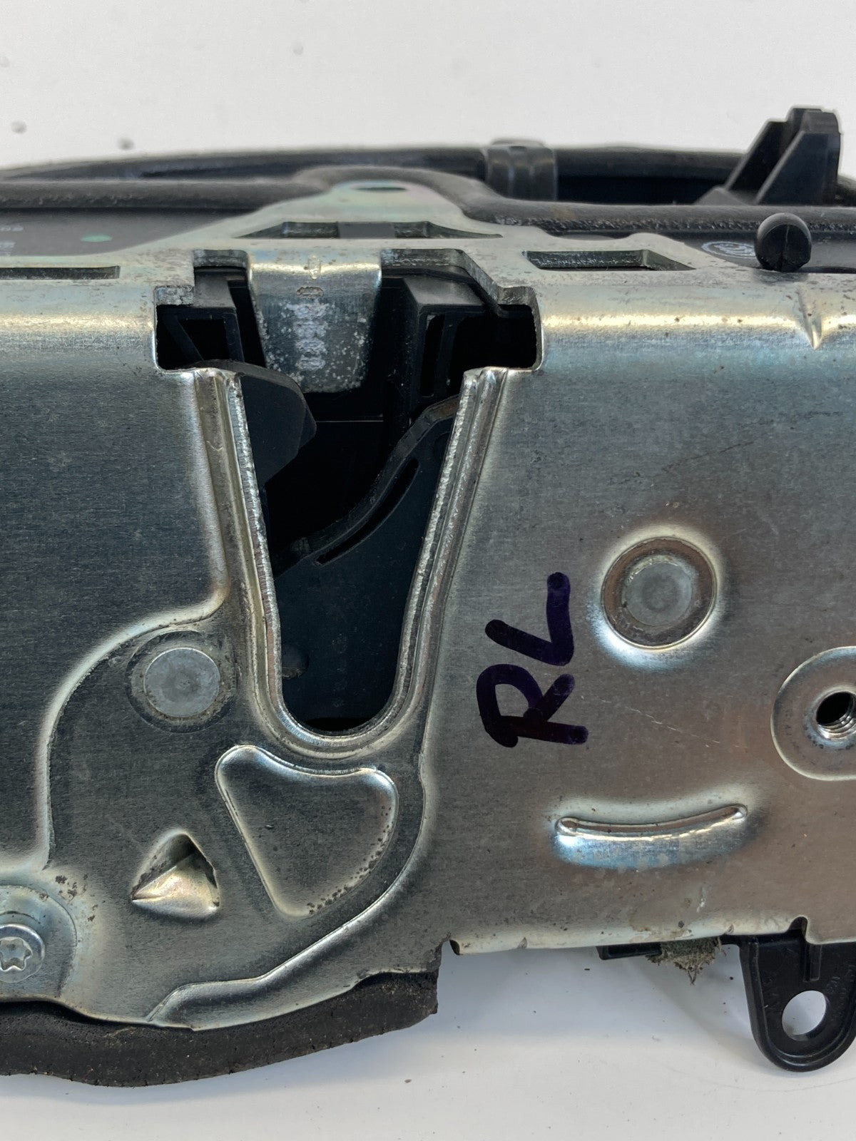 2007 2008 BMW 328xi 2006 330i Rear Left Side Door Lock Latch Actuator OEM