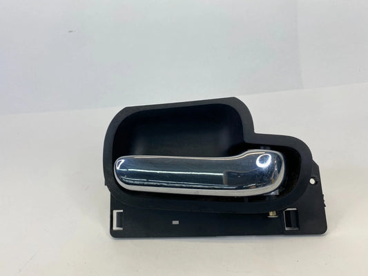 1998-2002 LINCOLN TOWN CAR RIGHT PASSENGER INTERIOR DOOR HANDLE OEM F8V8-5421818