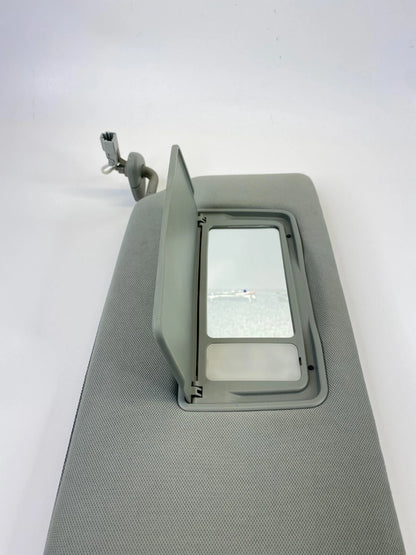2005-2007 HONDA ODYSSEY ROOF RIGHT PASSENGER SUNVISOR SUN VISOR ILLUMINATED