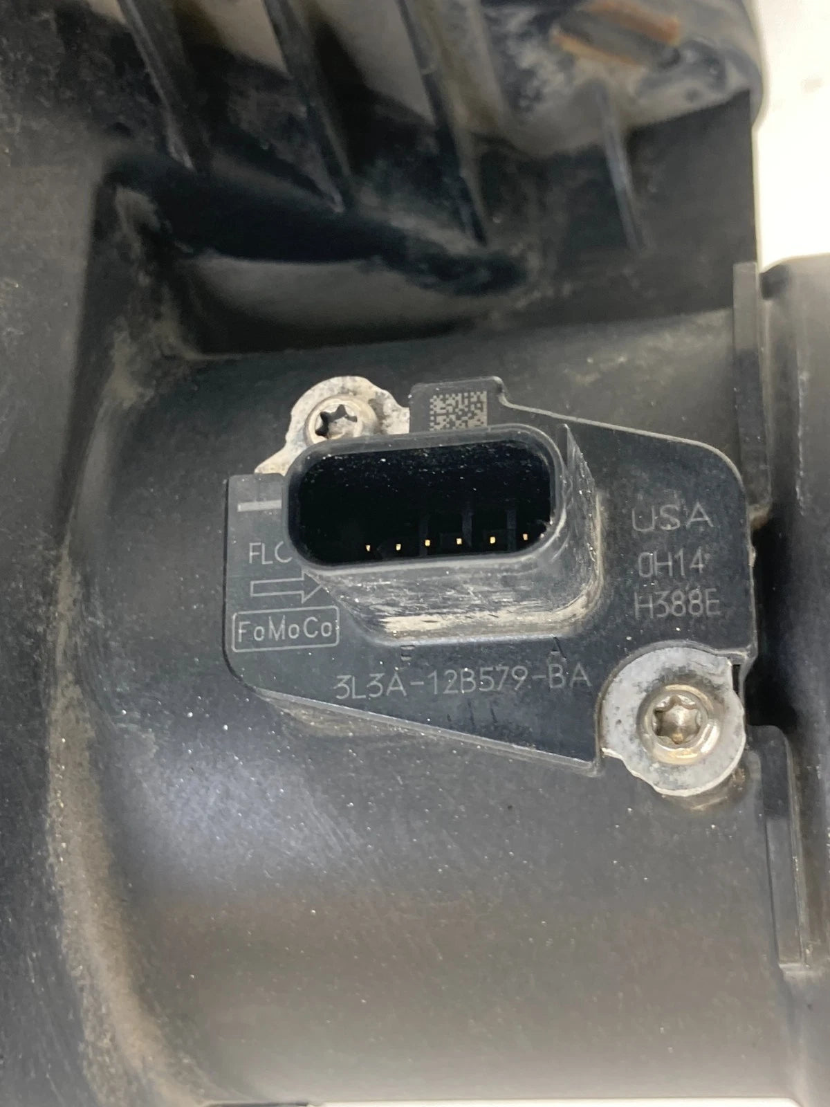 2011-2014 FORD EDGE 3.5L AIR INTAKE CLEANER BOX COVER W/ MAF AT43-9661-AB OEM