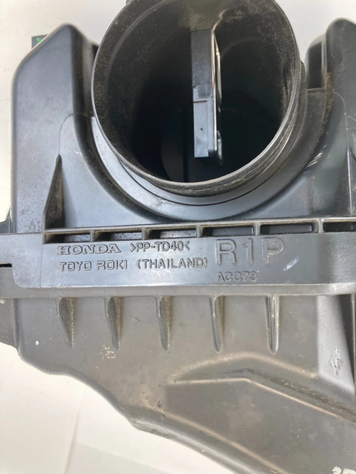 2013-2015 ACURA ILX 2.4L L4 ENGINE AIR CLEANER FILTER BOX HOUSING ASSEMBLY OEM