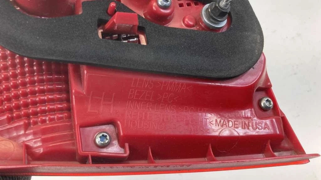 2013-2015 CHEVROLET MALIBU REAR LEFT DRIVER INNER TAIL LIGHT LAMP HALOGEN OEM