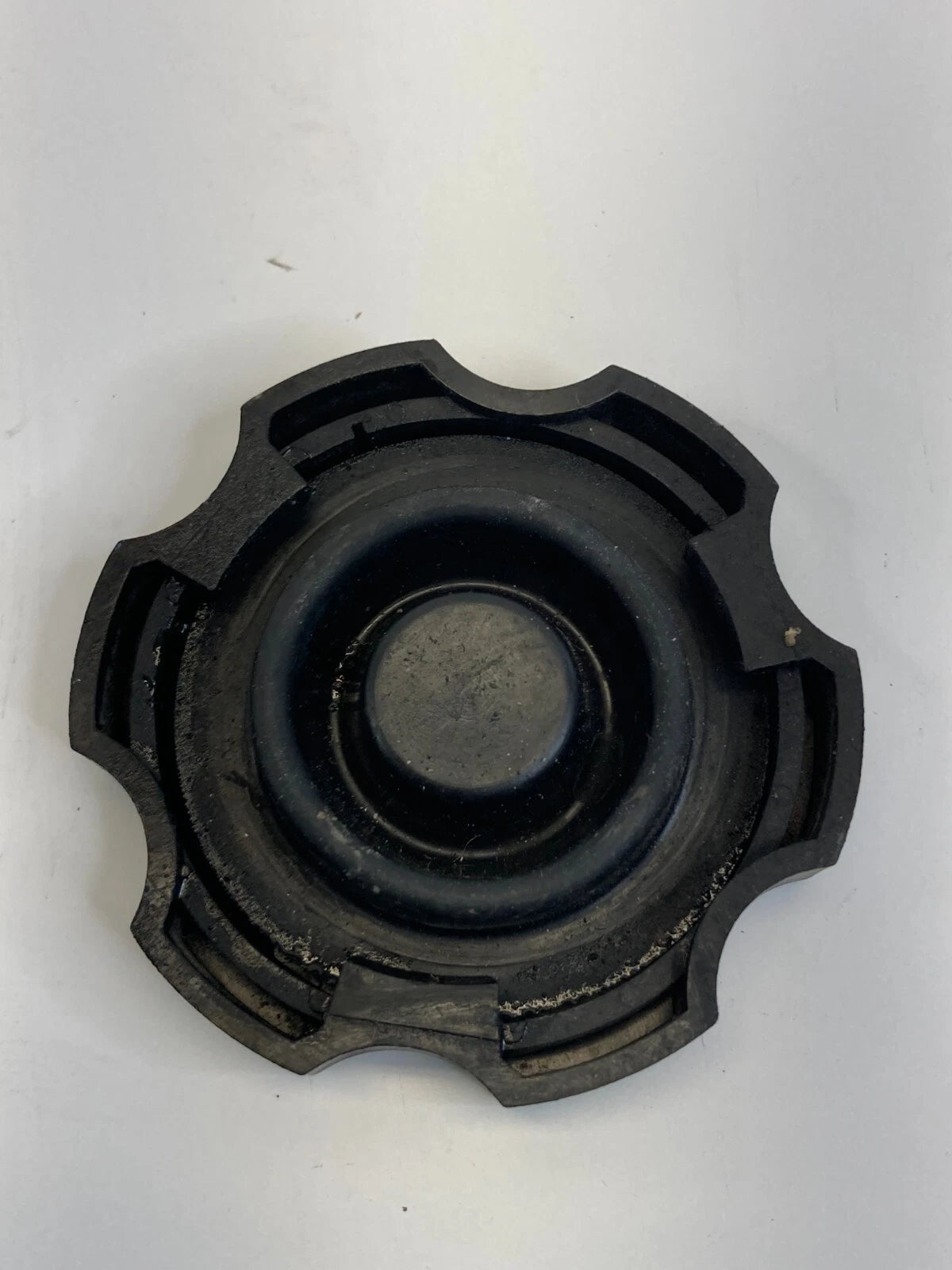 1997-2005 BUICK CENTURY MASTER CYLINDER BRAKE FLUID CAP COVER LID OEM