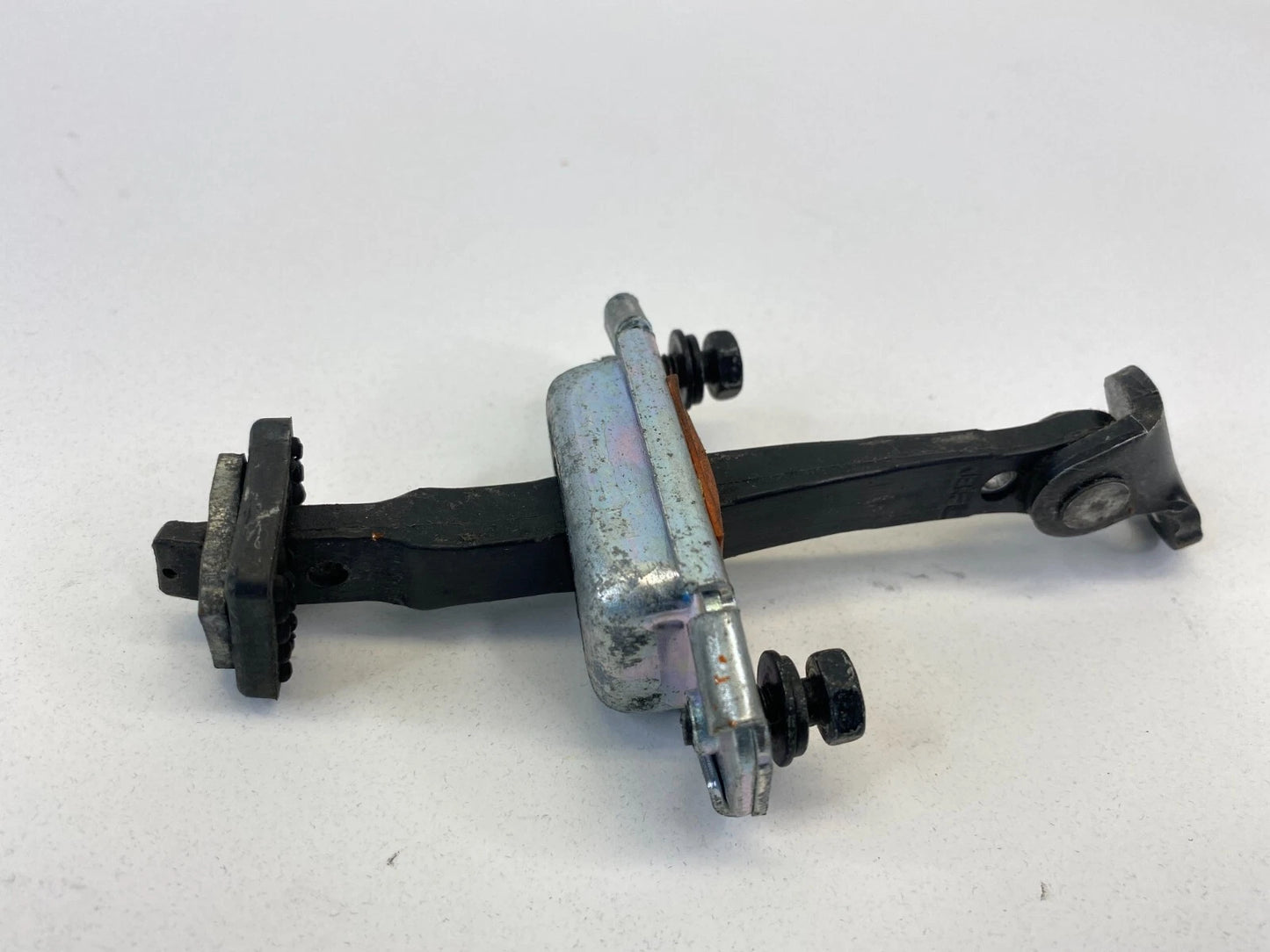 2006-2011 KIA RIO RIO5 HATCHBACK FRONT RIGHT PASSENGER DOOR CHECK STOPPER DETENT