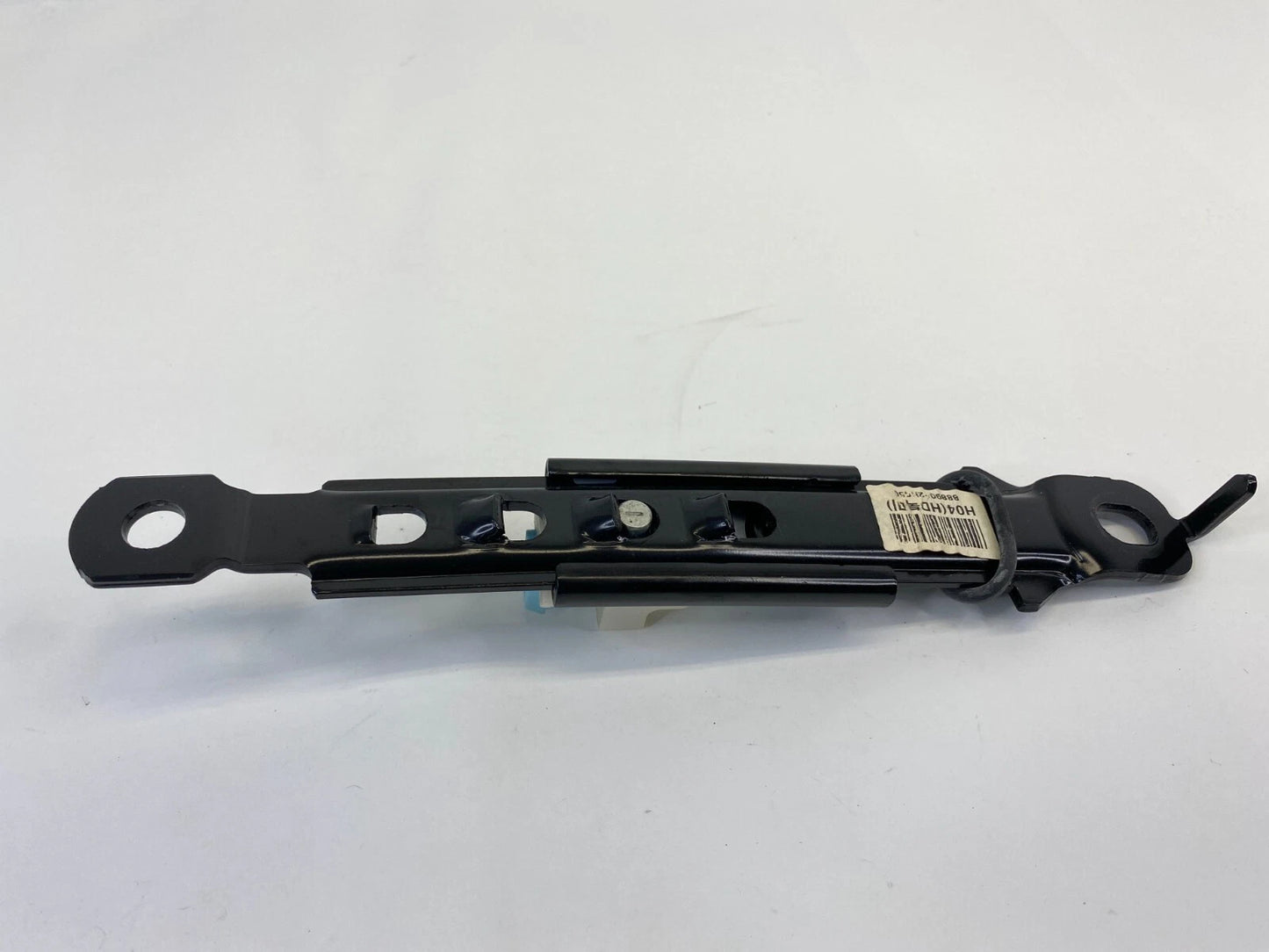 2007-2010 HYUNDAI ELANTRA FRONT RIGHT SIDE SEAT BELT HEIGHT ADJUSTER 88890-2H550