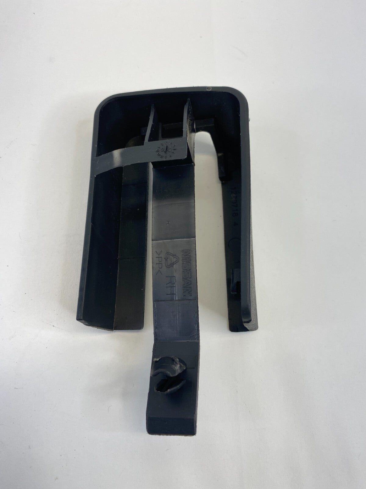 07-12 Nissan Altima Right Passenger Side Seat Track Rail End Cover Cap Trim OEM