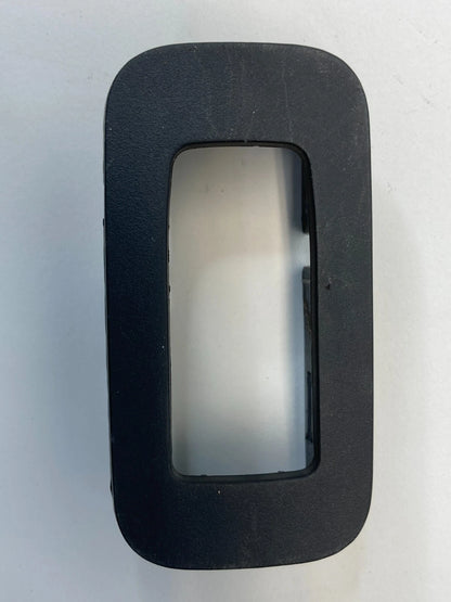 2008-2010 CHRYSLER 300 REAR RIGHT SIDE DOOR POWER WINDOW SWITCH TRIM BEZEL OEM