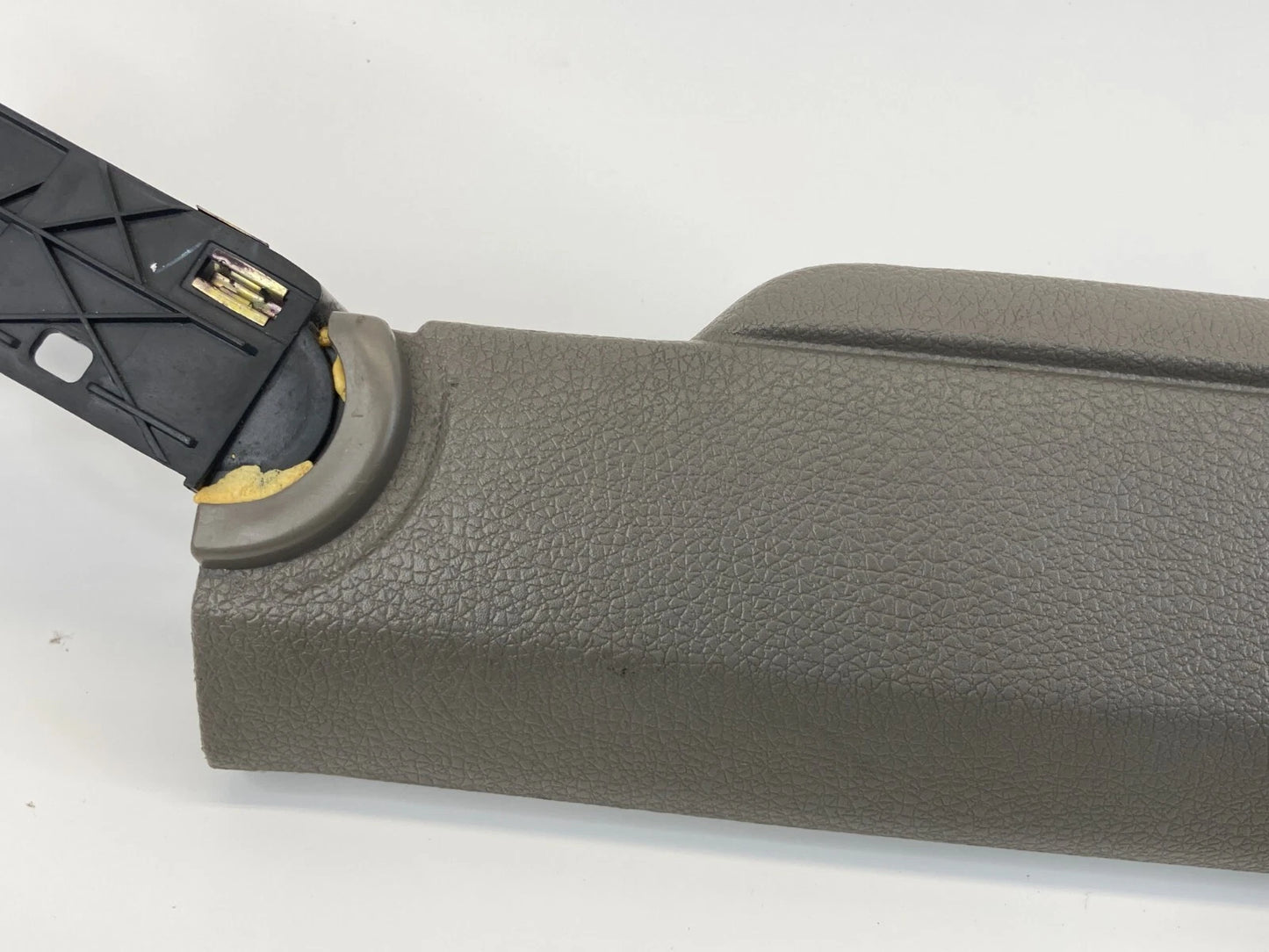 2006-2010 FORD EXPLORER FRONT RIGHT PASSENGER DOOR ARMREST PAD OEM 6L247823942A