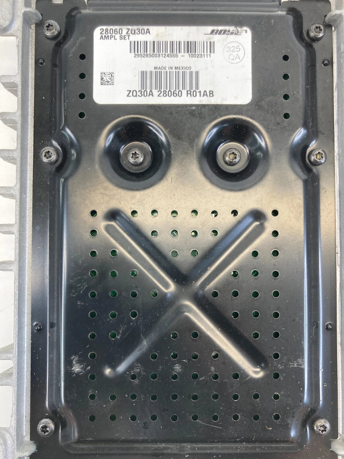 2008-2010 Infiniti QX56 Radio Audio Equipment Sound Amplifier AMP 28060-ZQ30A