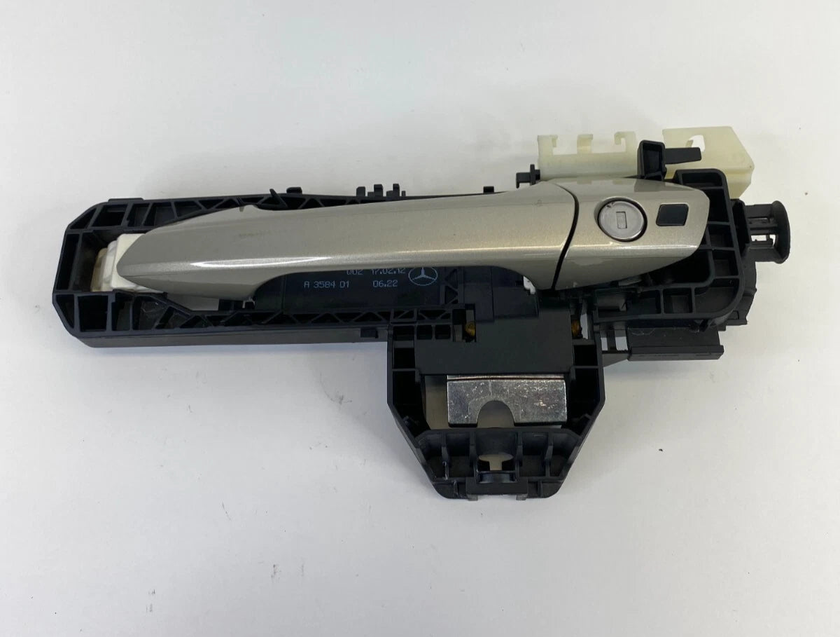 06-16 MERCEDES-BENZ E350 FRONT LEFT DRIVER EXTERIOR DOOR HANDLE A204-7601534 OEM