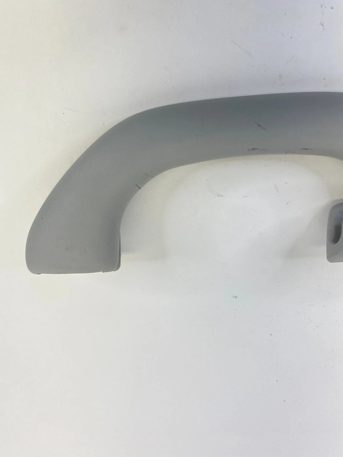 01-05 VOLKSWAGEN JETTA INTERIOR ROOF REAR RIGHT GRAB HANDLE ASSIST HANDLE OEM