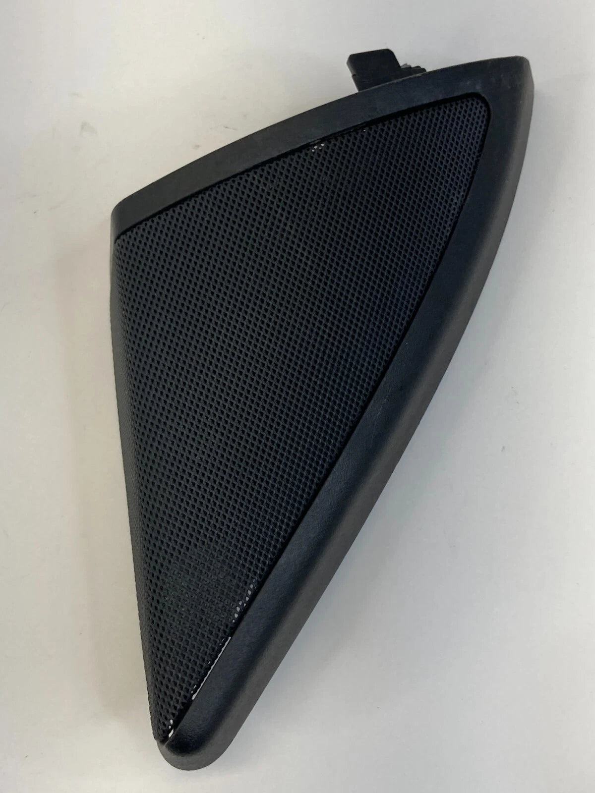 06-11 MERCEDES-BENZ CLS500 FRONT RIGHT DOOR CORNER COVER W/ TWEETER A2197250298