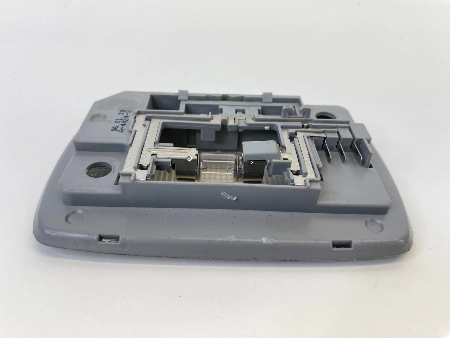 2005-2010 HONDA ODYSSEY OVERHEAD REAR CENTER DOME ROOF MAP LIGHT LAMP OEM