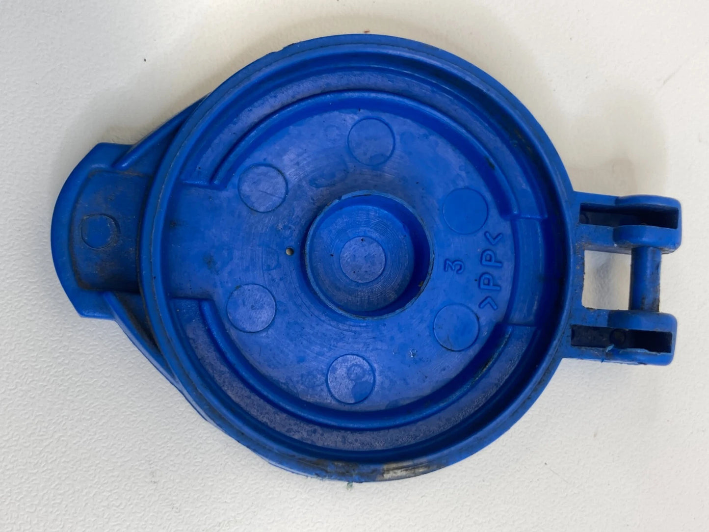 2007-2012 HYUNDAI SANTA FE WINDSHIELD WIPER WASHER RESERVOIR FLUID CAP