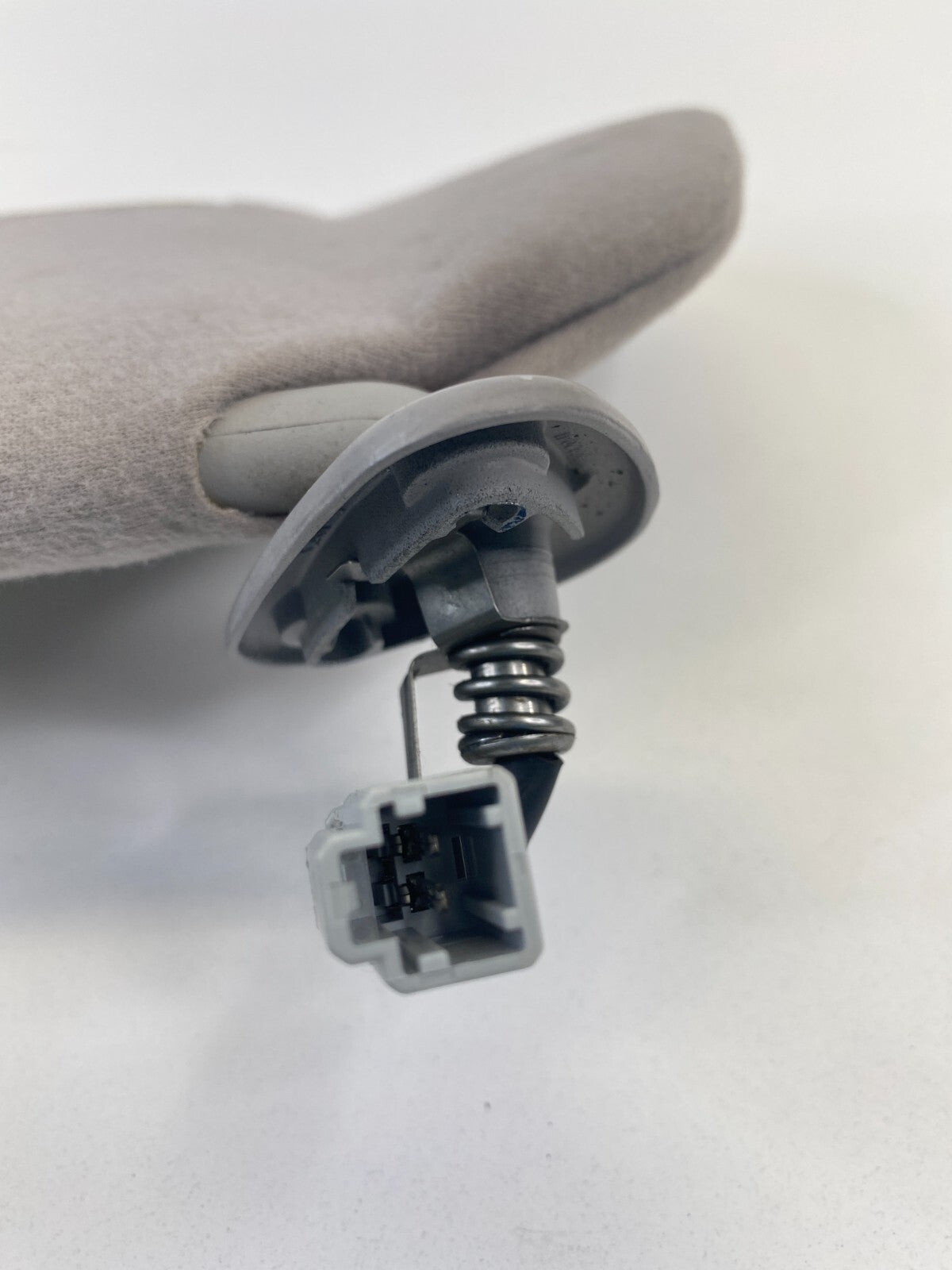 1999-2004 Honda Odyssey Right Passenger Side Sunvisor Sun Visor w Illumination