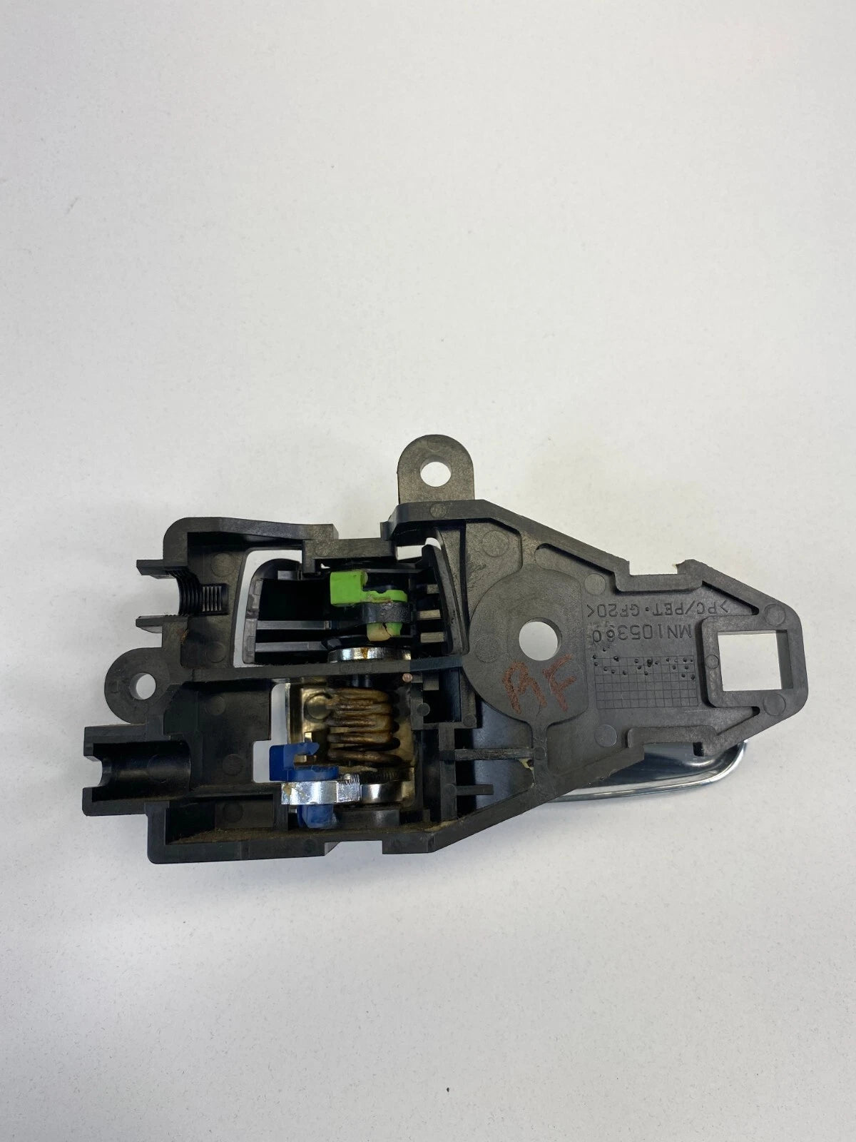 2007-2013 MITSUBISHI OUTLANDER FRONT RIGHT PASSENGER SIDE INTERIOR DOOR HANDLE