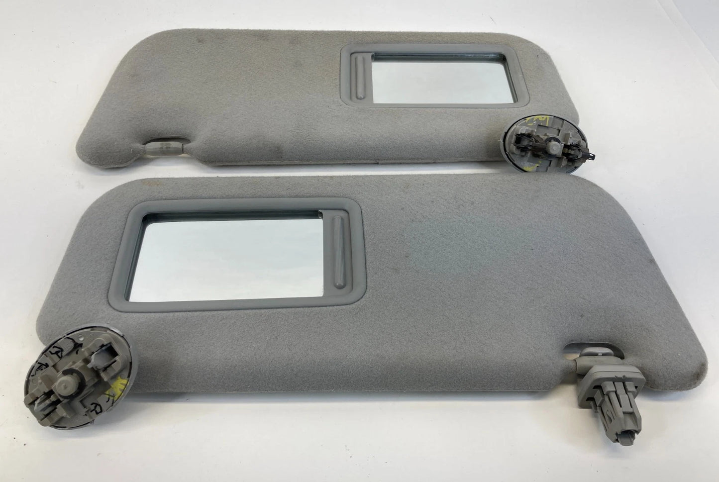 2009-2013 TOYOTA MATRIX ROOF FRONT LEFT & RIGHT SUNVISOR SUN VISOR SHADE SET OEM