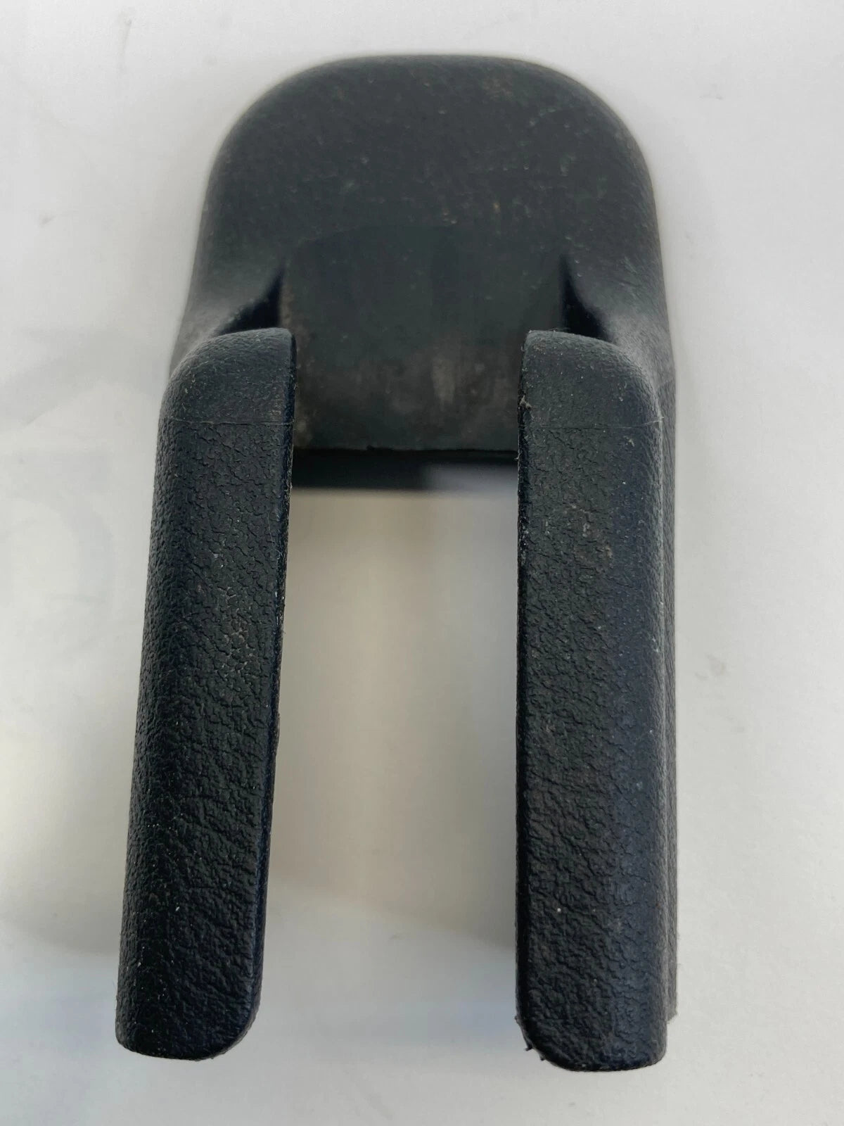 03-07 HONDA ACCORD COUPE FRONT RIGHT SIDE SEAT TRACK END COVER TRIM 81198S0NA0