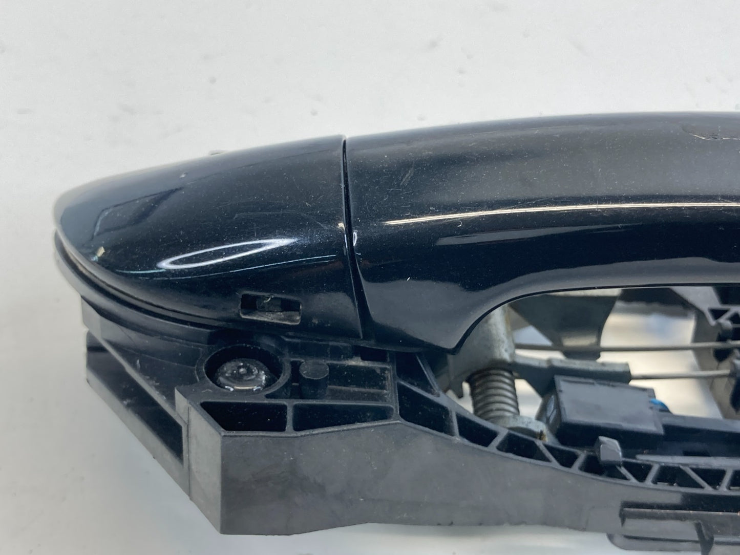 2009-2017 VW Volkswagen CC Rear Right Side Outside Exterior Door Handle OEM