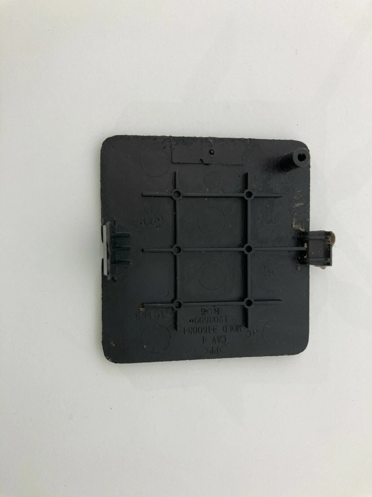 2009-2017 CHEVROLET TRAVERSE INTERIOR SEAT RAIL BOLT ANCHOR COVER TRIM 1208699