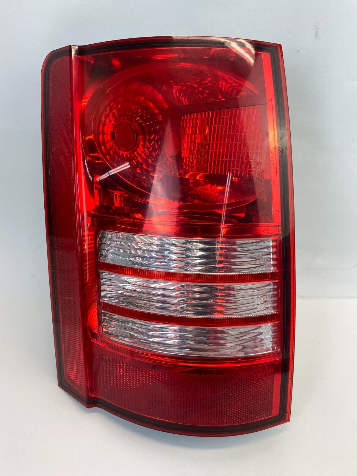 08-10 Chrsyler Town & Country Rear Left Tail Light Taillight Lamp 05113201AB