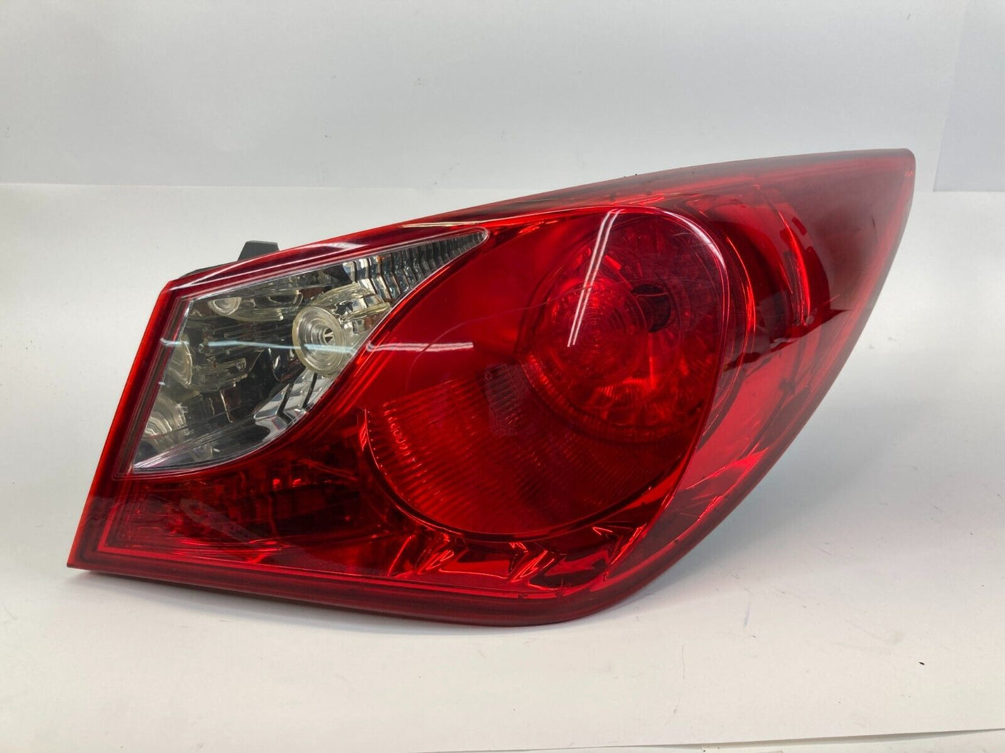 2011-2014 Hyundai Sonata Rear Right Passenger Side Outer Taillight Tail Lamp