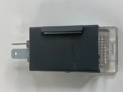 2011-2014 HYUNDAI SONATA DASH GLOVE BOX COURTESY LIGHT LAMP ASSEMBLY OEM